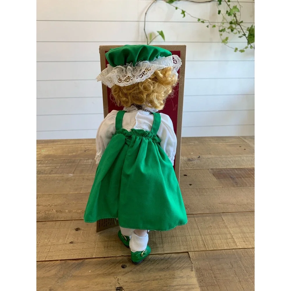 Vintage Seymour Mann Colleen Doll